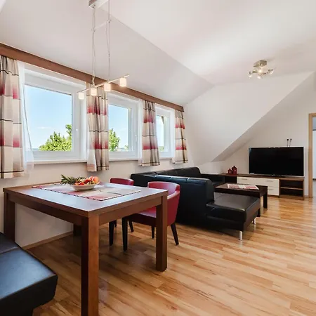 イン Langs Wirtshaus 3*